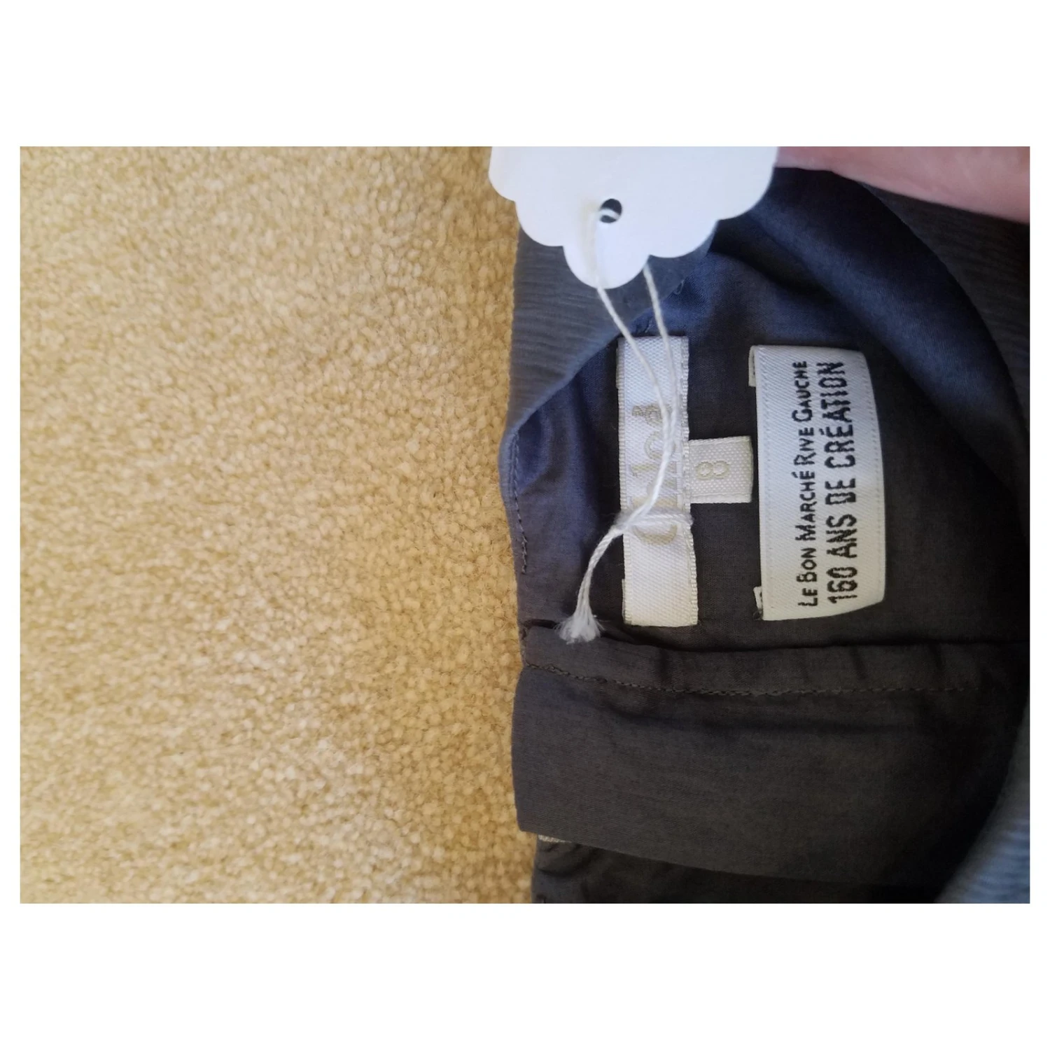 Robe Chloé 8 Ans, Très Chic Chic! Argenté Gris 2 Robe Chloé 8 Ans, Très Chic Chic! Argenté Gris – Image 2