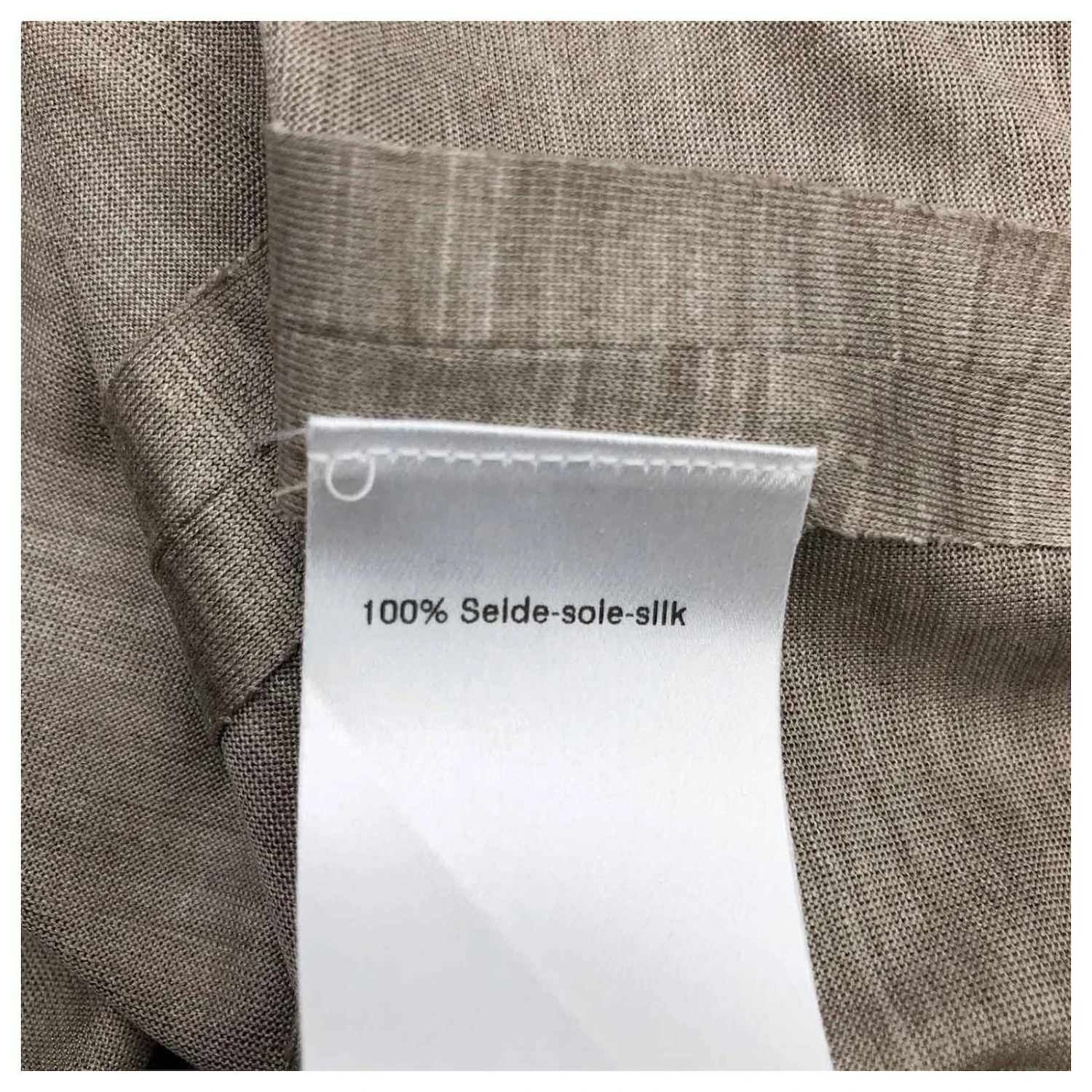 Robe De Jour Akris En Soie Tissée Beige Avec Slip Et Ceinture Blanc Écru 6 Robe De Jour Akris En Soie Tissée Beige Avec Slip Et Ceinture Blanc Écru – Image 6