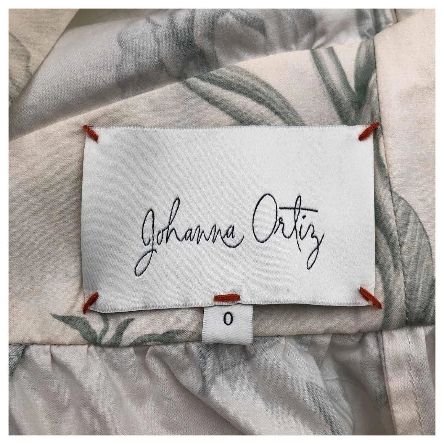 Autre Marque Robe Johanna Ortiz En Imprimé Iris Vert Sur Coton Crème Blanc Écru 4 Autre Marque Robe Johanna Ortiz En Imprimé Iris Vert Sur Coton Crème Blanc Écru – Image 4