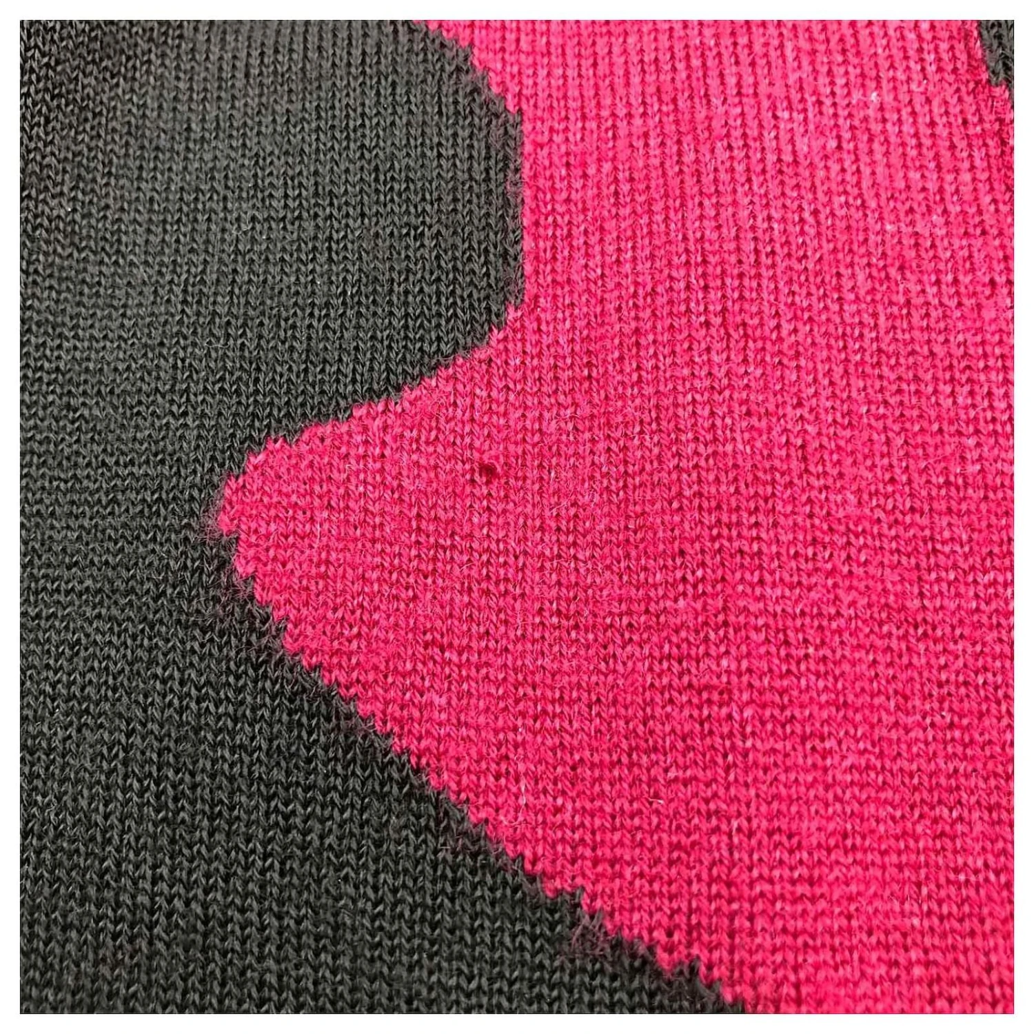 Diane Von Furstenberg Robe DVF Bordeaux, Laine Noire Et Blanche Multicolore 6 Diane Von Furstenberg Robe DVF Bordeaux, Laine Noire Et Blanche Multicolore – Image 6