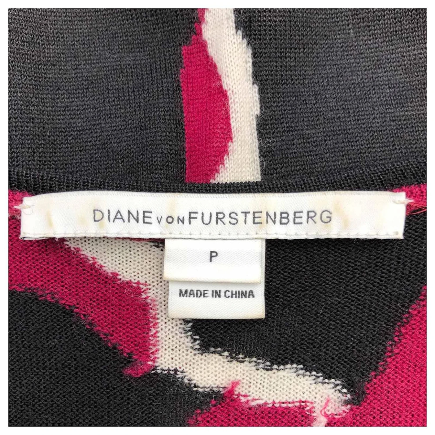 Diane Von Furstenberg Robe DVF Bordeaux, Laine Noire Et Blanche Multicolore 7 Diane Von Furstenberg Robe DVF Bordeaux, Laine Noire Et Blanche Multicolore – Image 7