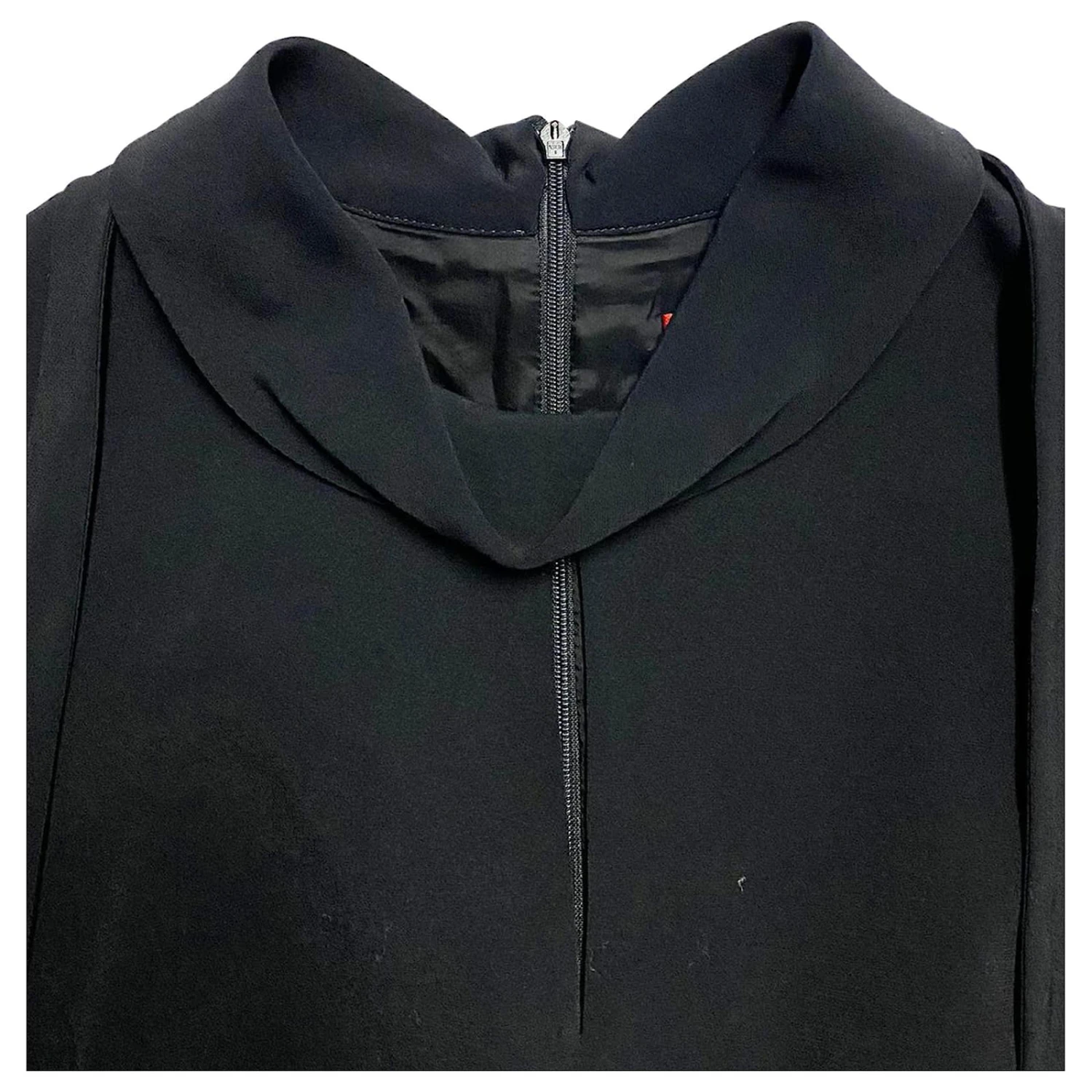 Hugo Boss La Robe De Travail à Encolure Trou De Serrure Hugo Est En Viscose Noire 6 Hugo Boss La Robe De Travail à Encolure Trou De Serrure Hugo Est En Viscose Noire – Image 6