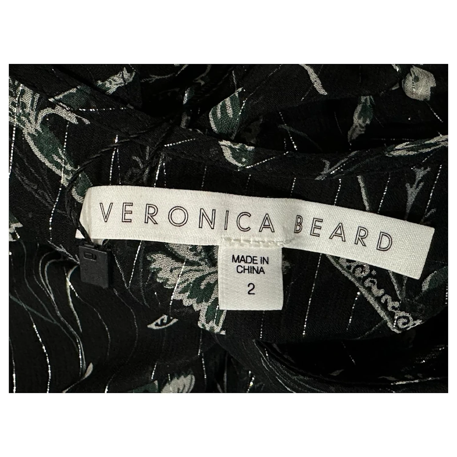 Autre Marque Veronica Beard - Robe Longue Noire Métallisée à Fleurs 5 Autre Marque Veronica Beard - Robe Longue Noire Métallisée à Fleurs – Image 5