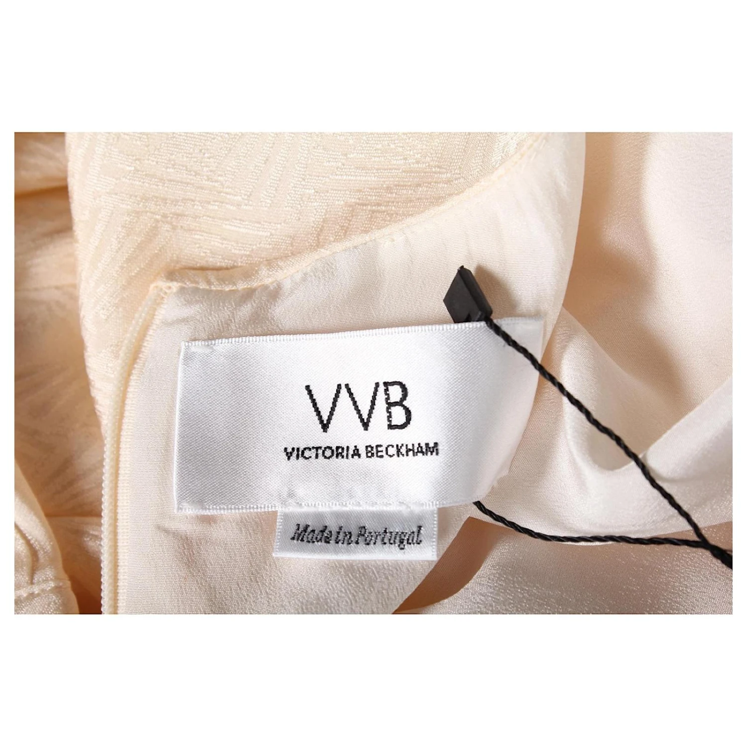 Victoria Beckham Robe Plissée En Jacquard Effet Portefeuille En Acétate Crème Blanc Écru 4 Victoria Beckham Robe Plissée En Jacquard Effet Portefeuille En Acétate Crème Blanc Écru – Image 4