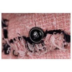 Ensemble Mini Robe Et Veste Bouclées Roses Chanel -ModeChic Magasin 788498 6