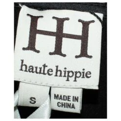 Autre Marque Robe Noire Avec Tissu En Maille Sur Les Côtés -ModeChic Magasin 807182 7