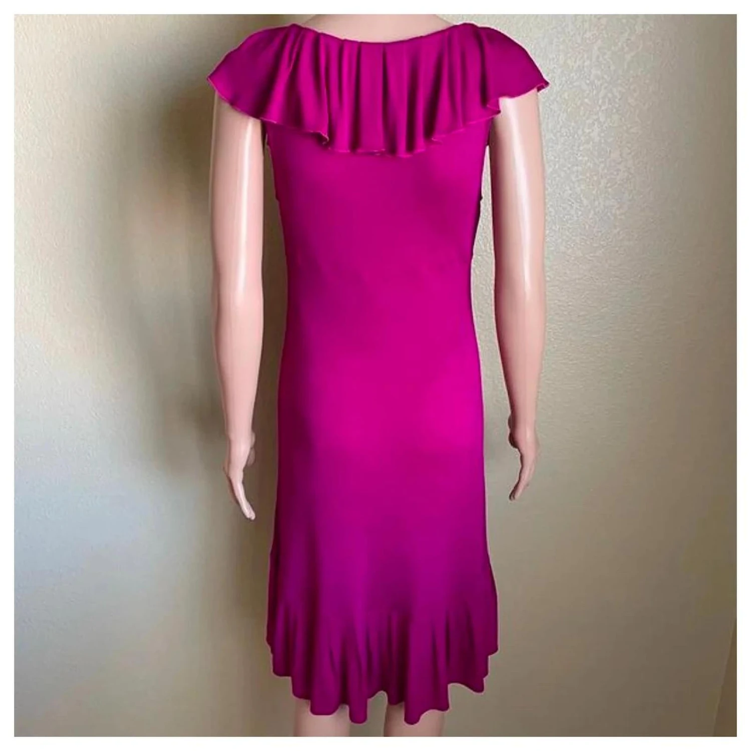 Diane Von Furstenberg DvF Vintage Baila Robe à Volants Rose Fuschia 4 Diane Von Furstenberg DvF Vintage Baila Robe à Volants Rose Fuschia – Image 4