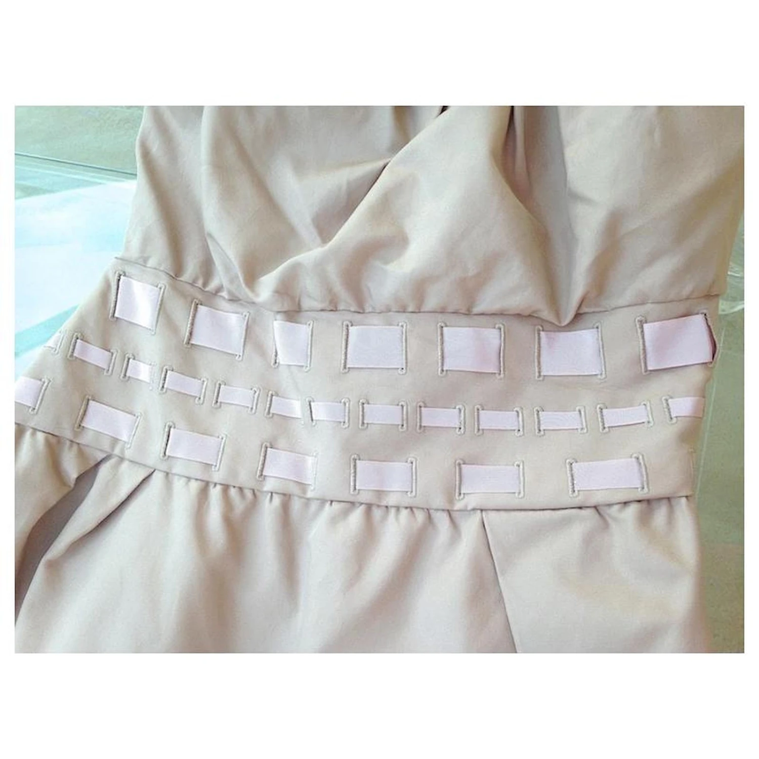 ROBE VICTOR & ROLF Rose Beige 4 ROBE VICTOR & ROLF Rose Beige – Image 4