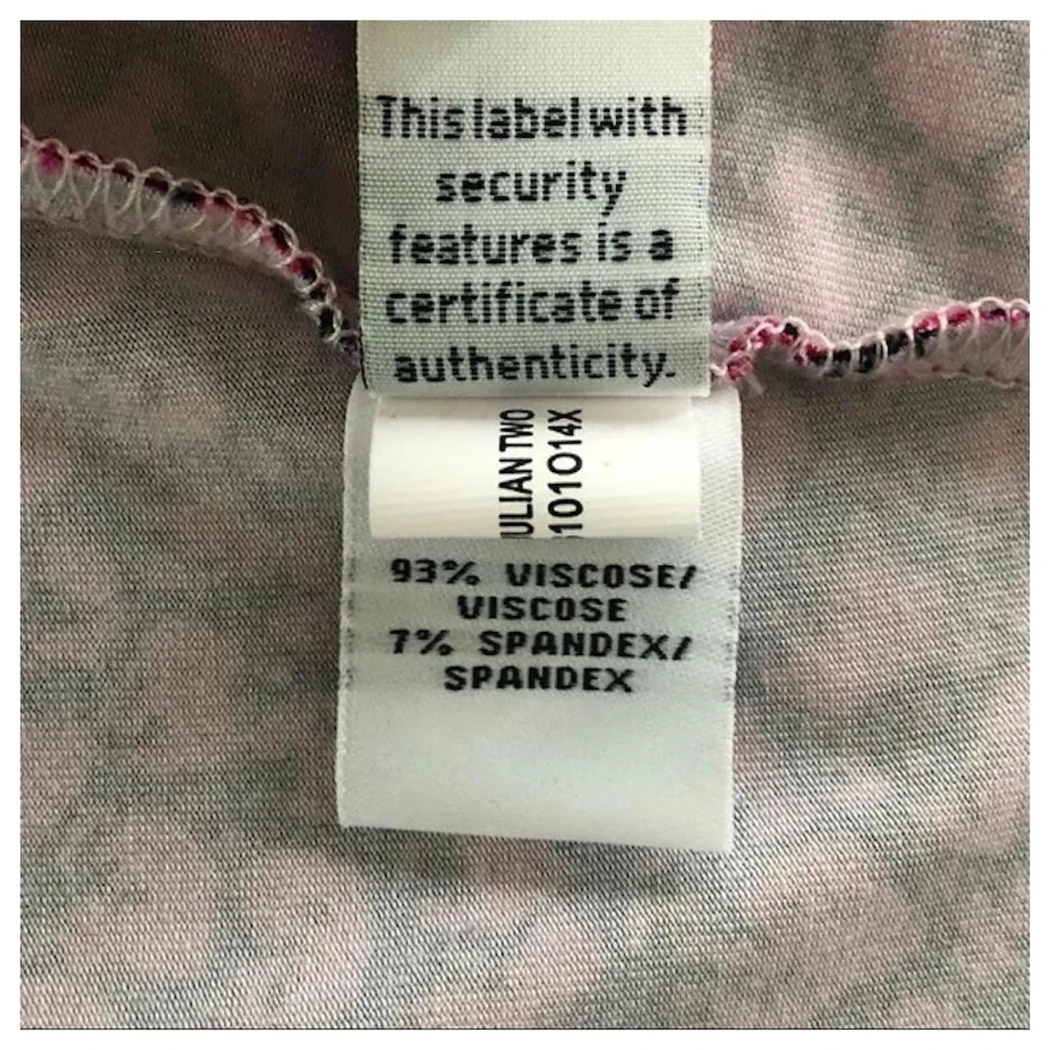 Diane Von Furstenberg DVF Julian Robe Portefeuille Mi-longue à Deux Motifs Noir Rose Fuschia 5 Diane Von Furstenberg DVF Julian Robe Portefeuille Mi-longue à Deux Motifs Noir Rose Fuschia – Image 5