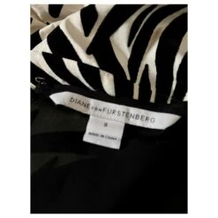 Diane Von Furstenberg Robe DVF Fan Flower Yarra Habotai Noir Blanc -ModeChic Magasin 854234 3