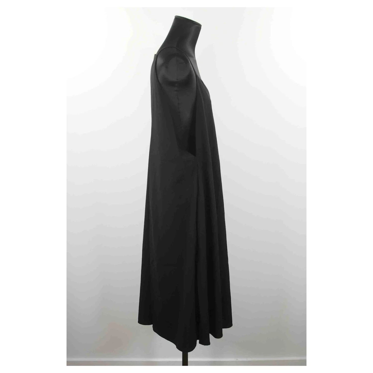 Robe Loewe 36 Noir 2 Robe Loewe 36 Noir – Image 2