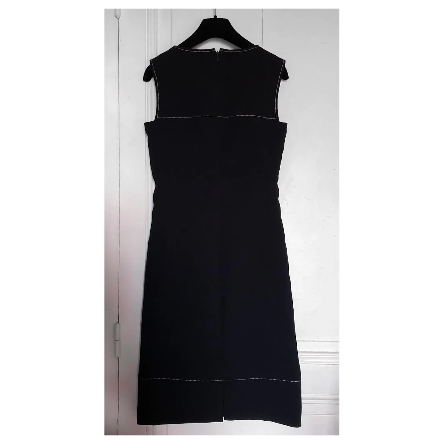 Robe Tailleur Chanel Bleu Foncé 3 Robe Tailleur Chanel Bleu Foncé – Image 3