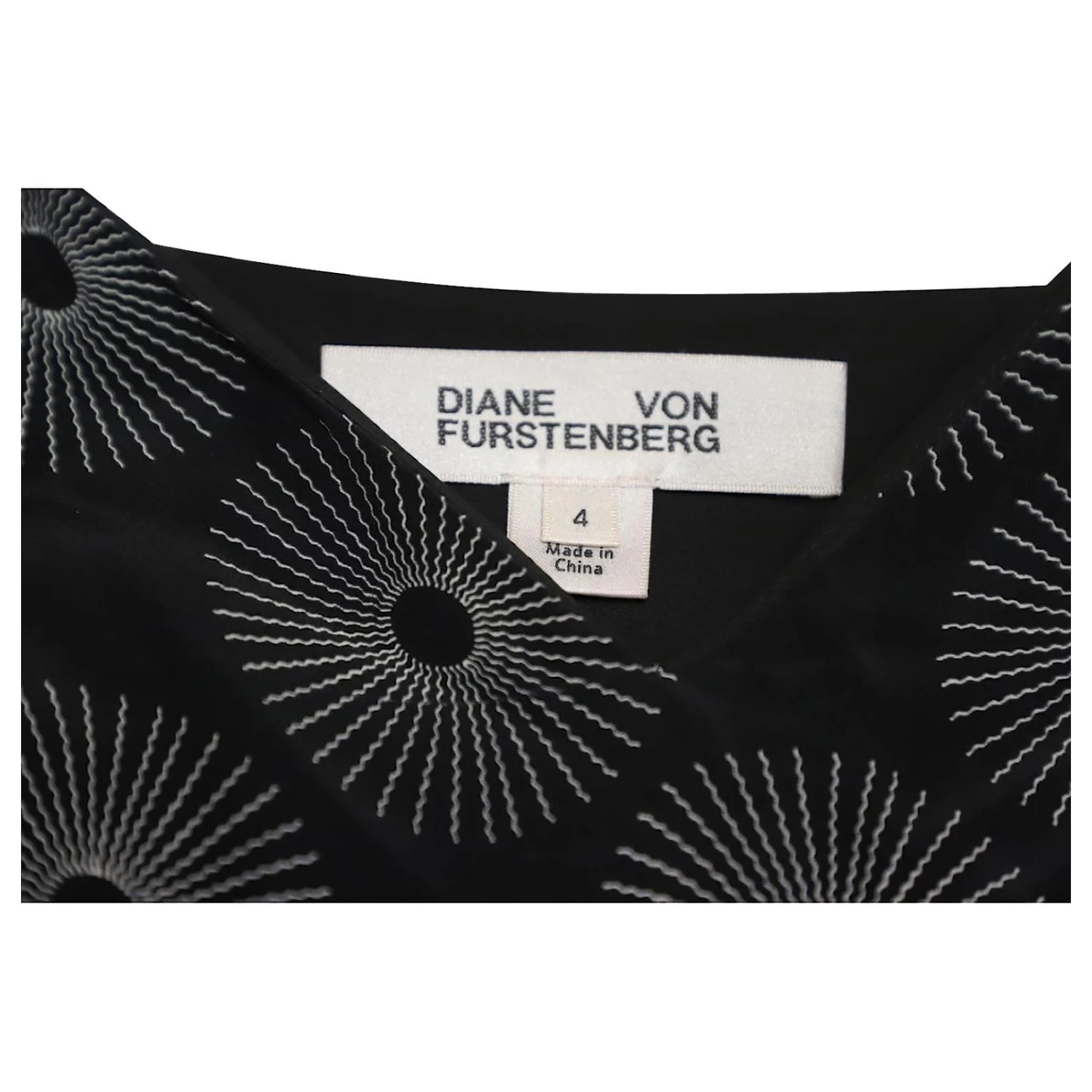 Diane Von Furstenberg Robe Mouchoir Ourlet En Soie Noire 7 Diane Von Furstenberg Robe Mouchoir Ourlet En Soie Noire – Image 7