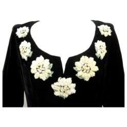 VINTAGE ROBE CHANEL EDELWEISS FLEURS MANCHES LONGUES 40 M VELOURS DRESS Noir -ModeChic Magasin 869991 2