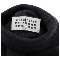 Maison Martin Margiela Maison Margiela Robe Pull à Col Roulé En Laine Grise 9 Maison Martin Margiela Maison Margiela Robe Pull à Col Roulé En Laine Grise -ModeChic Magasin 879218 4